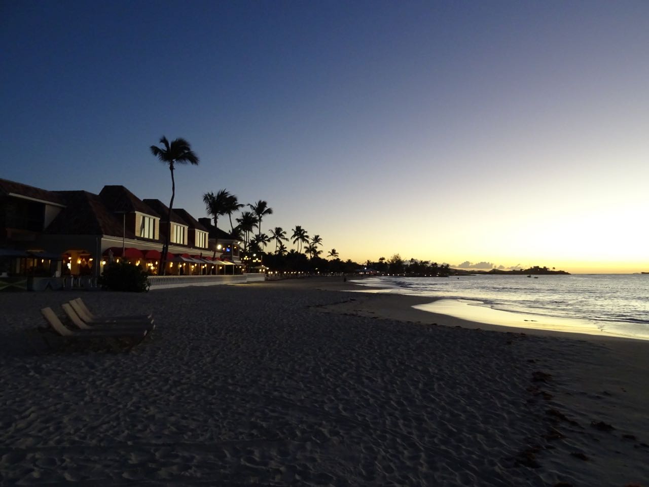 sandals dickenson bay dusk